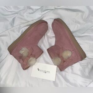 Koolaburra by UGG Women's Victoria Mini Fashion Boot